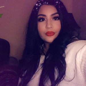 Meet your Posher, Miriam